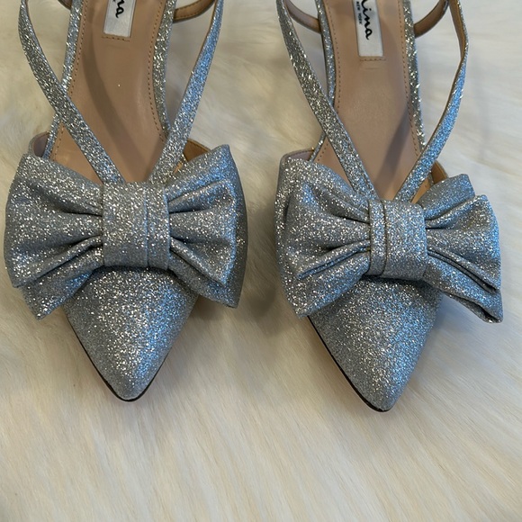 NWB Nina Bow-Topped Silver Sparkle Slip on Strap Heels - Picture 4 of 14